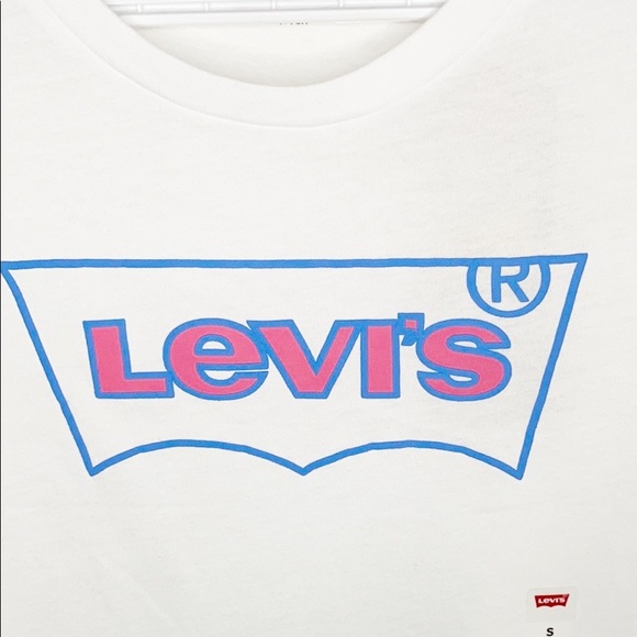 Levi’s perfect tee with raised pink batwing sz S - Picture 3 of 8